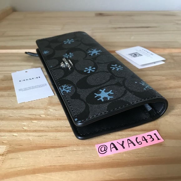 Coach Wallet🎈🎈 - Picture 3 of 8